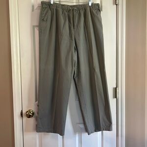 Hanna Andersson Light Olive Cargo Pants w/ Roll Cuffs w/ Tabs